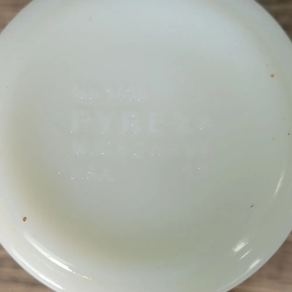 Pyrex awesome vintage